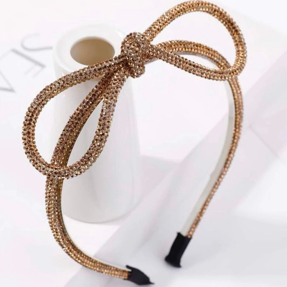 Sparkle in Style: Stunning Gold Rhinestone Bow Headband 🎀 Brand New!